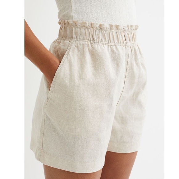 h & m • linen shorts - Picture 2 of 4